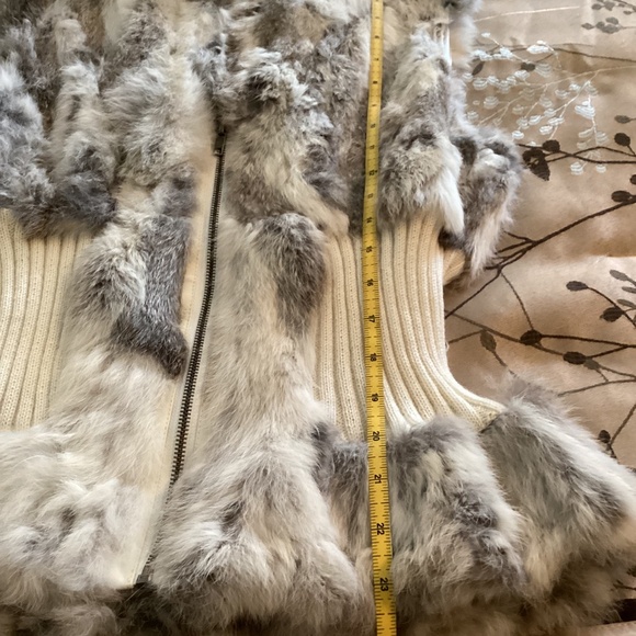 Patrizia Luca Milano Fur Hooded Vest - Picture 9 of 11